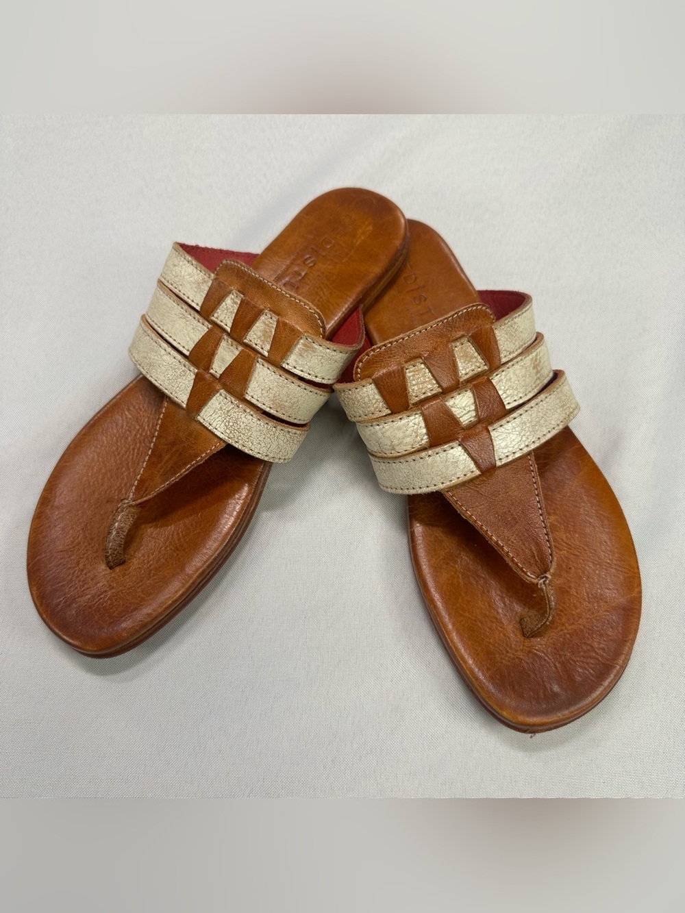 BEDSTU Yoli Sandal White Pecan Rustic Nectar Lux Sz 6.5 Leather Thong Flip Flop